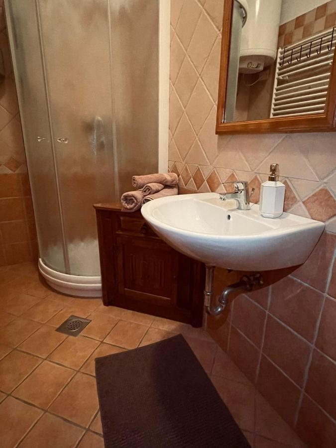 Апартаменти Winehouse Dolcevista Ізола Екстер'єр фото